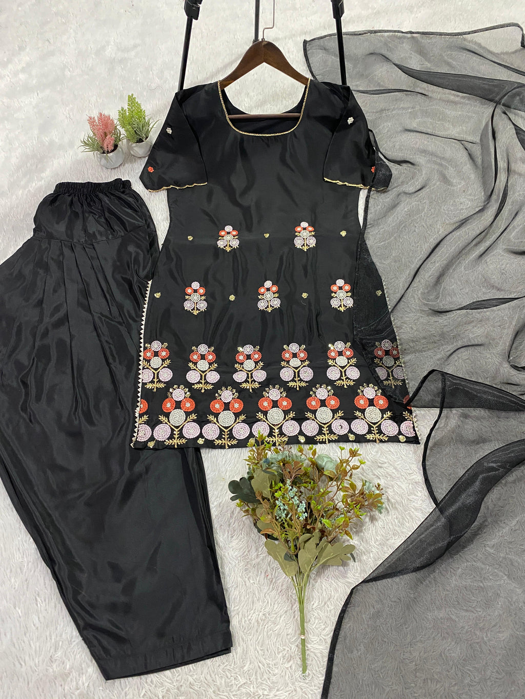 organza dupatta black suit