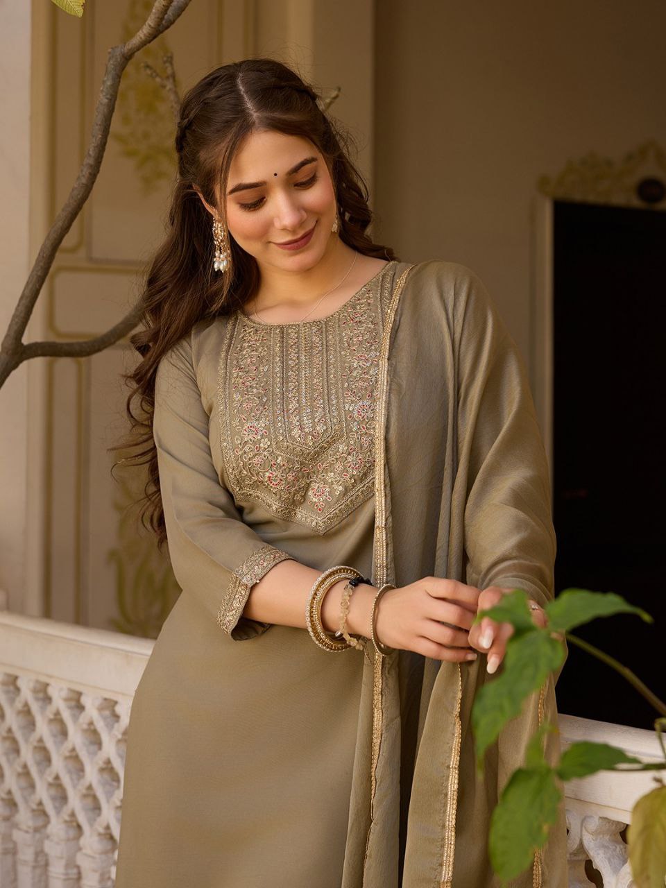 ethnic wear women
