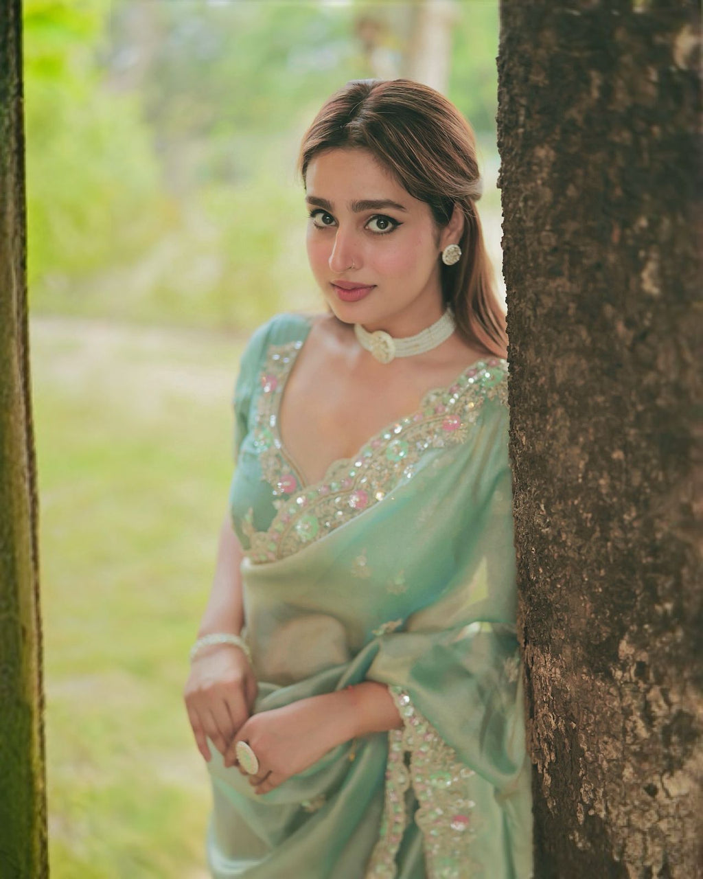 Designer saree cutwork border with multicolor thread and sequins detailing