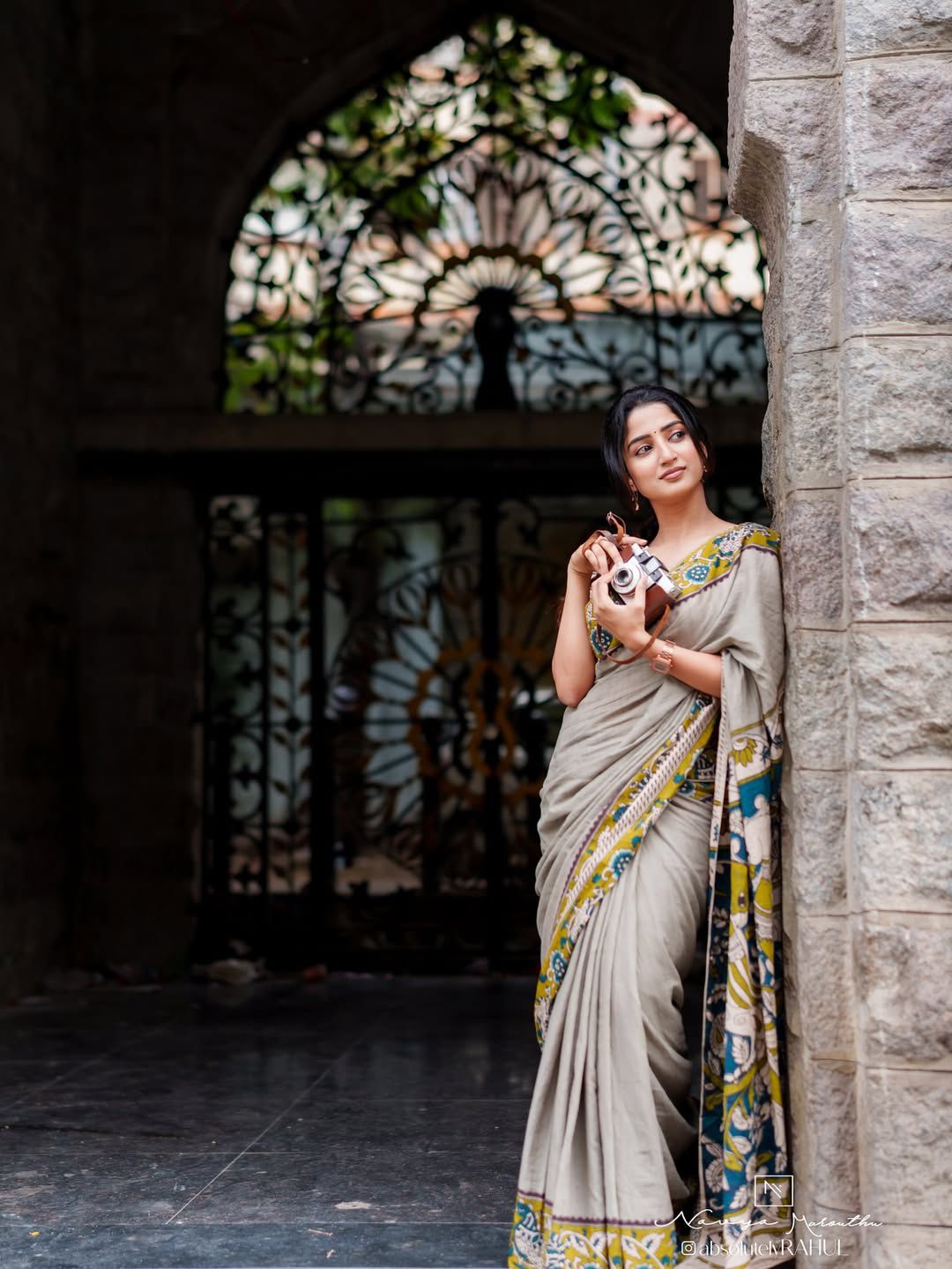 Printed pallu saree with elegant design
